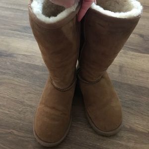 Ugg boots size 6